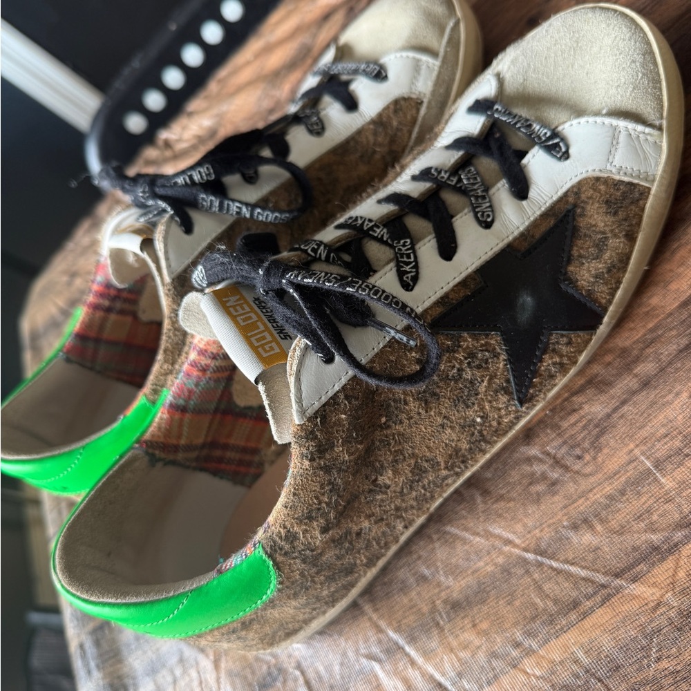Golden Goose Sneakers with Star Detail - Picture 4 of 6